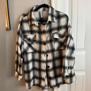 Zenana thick plaid shirt/jacket Size Large